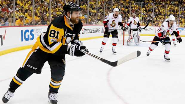 phil-kessel-ecf-game-2.jpg